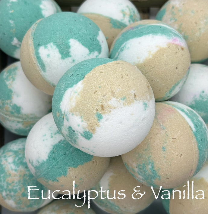 Bath Bomb - Eucalyptus & Vanilla Sugar